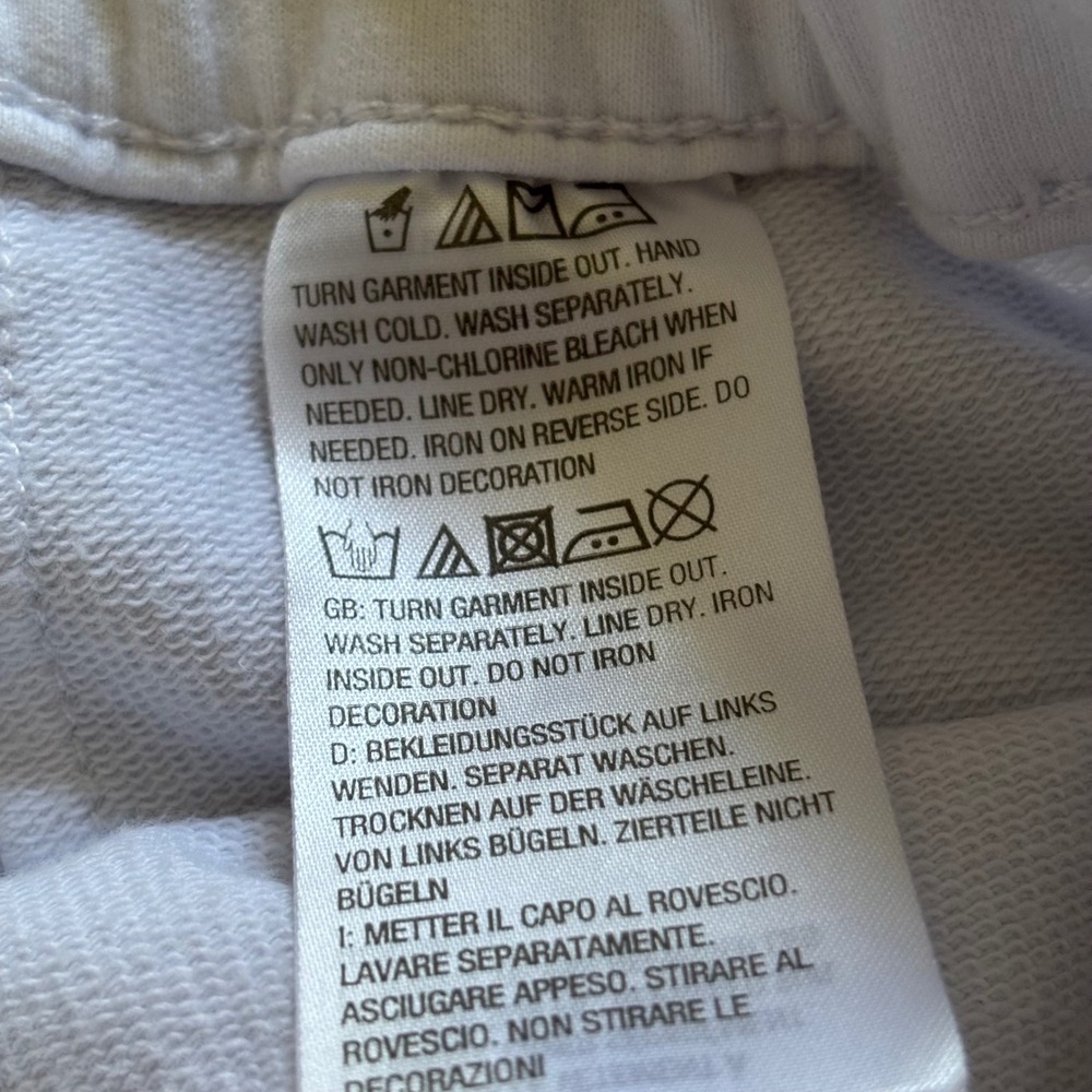 Quacker Factory DreamJeannes White Rhinestone Capri Pants Women's Large EUC - Picture 5 of 8
